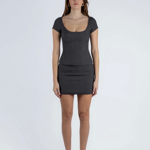 Fenity Fashion Iris Set in Gray - Picture 1 of 5